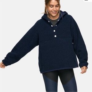 Outdoor Voices Navy MegaFleece Snap Pullover Hoodie